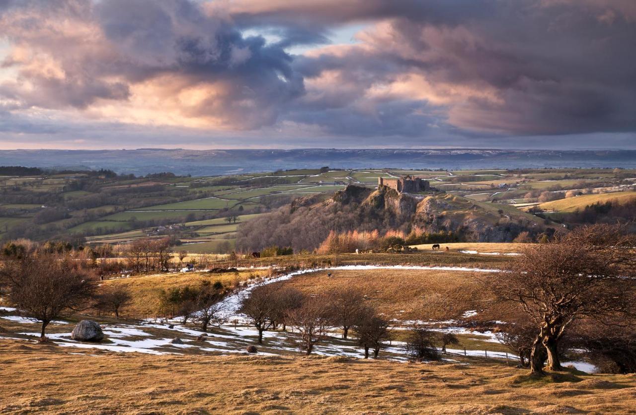Maes Y Mel- A Couples, Pet Friendly, Rural Romantic Getaway With Countryside Views Gellywen Extérieur photo